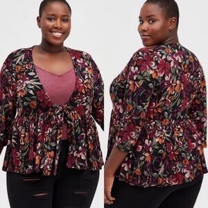 NWT Torrid Black Floral Print Tie Front Babydoll Jacket